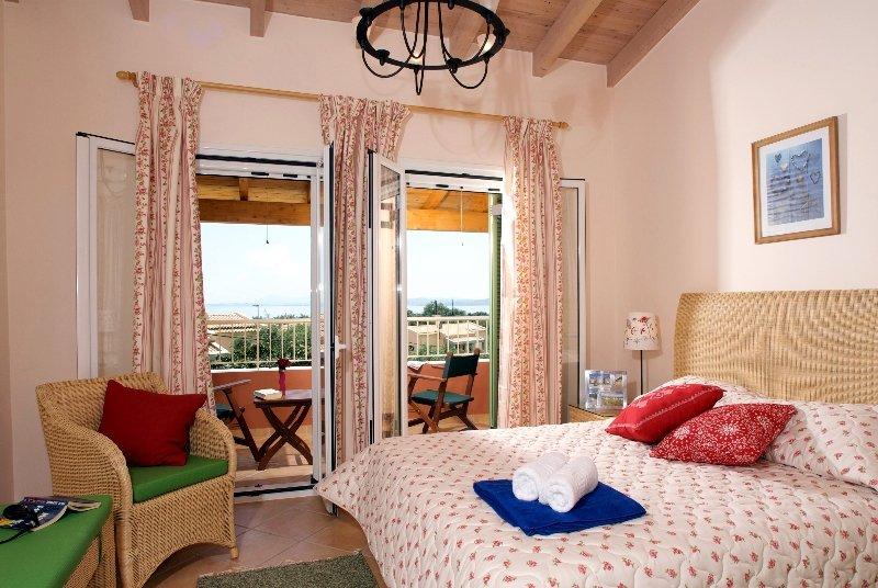 Mparmpati La Riviera Barbati Seaside Luxurious Apartments - Corfu المظهر الخارجي الصورة